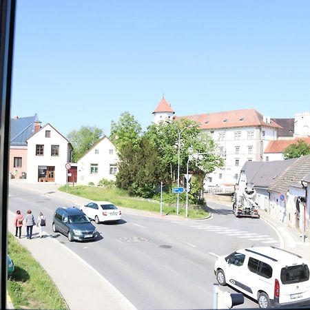Penzion-apartmán Souček Jindřichŭv Hradec Esterno foto