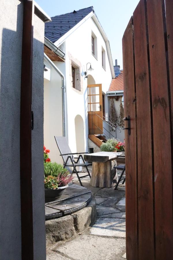 Penzion-apartmán Souček Jindřichŭv Hradec Esterno foto