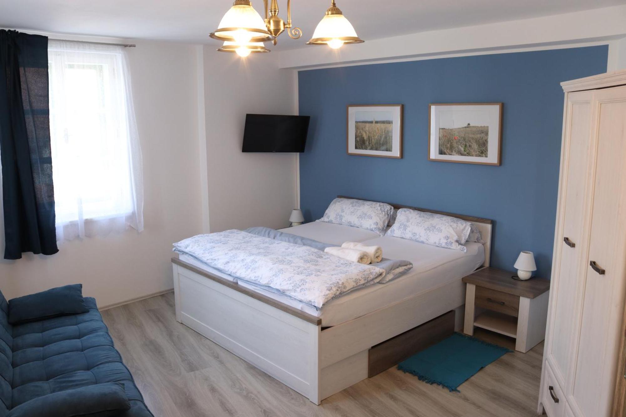 Penzion-apartmán Souček Jindřichŭv Hradec Esterno foto