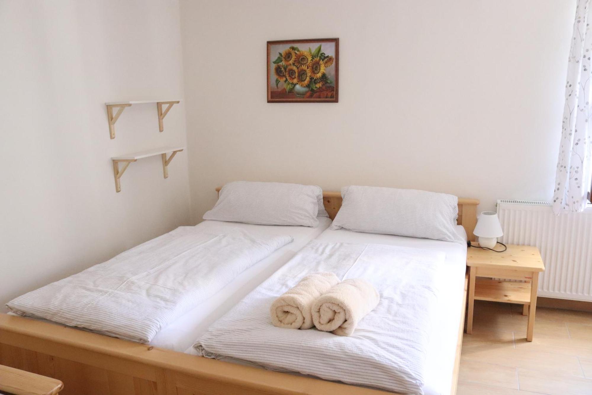 Penzion-apartmán Souček Jindřichŭv Hradec Esterno foto