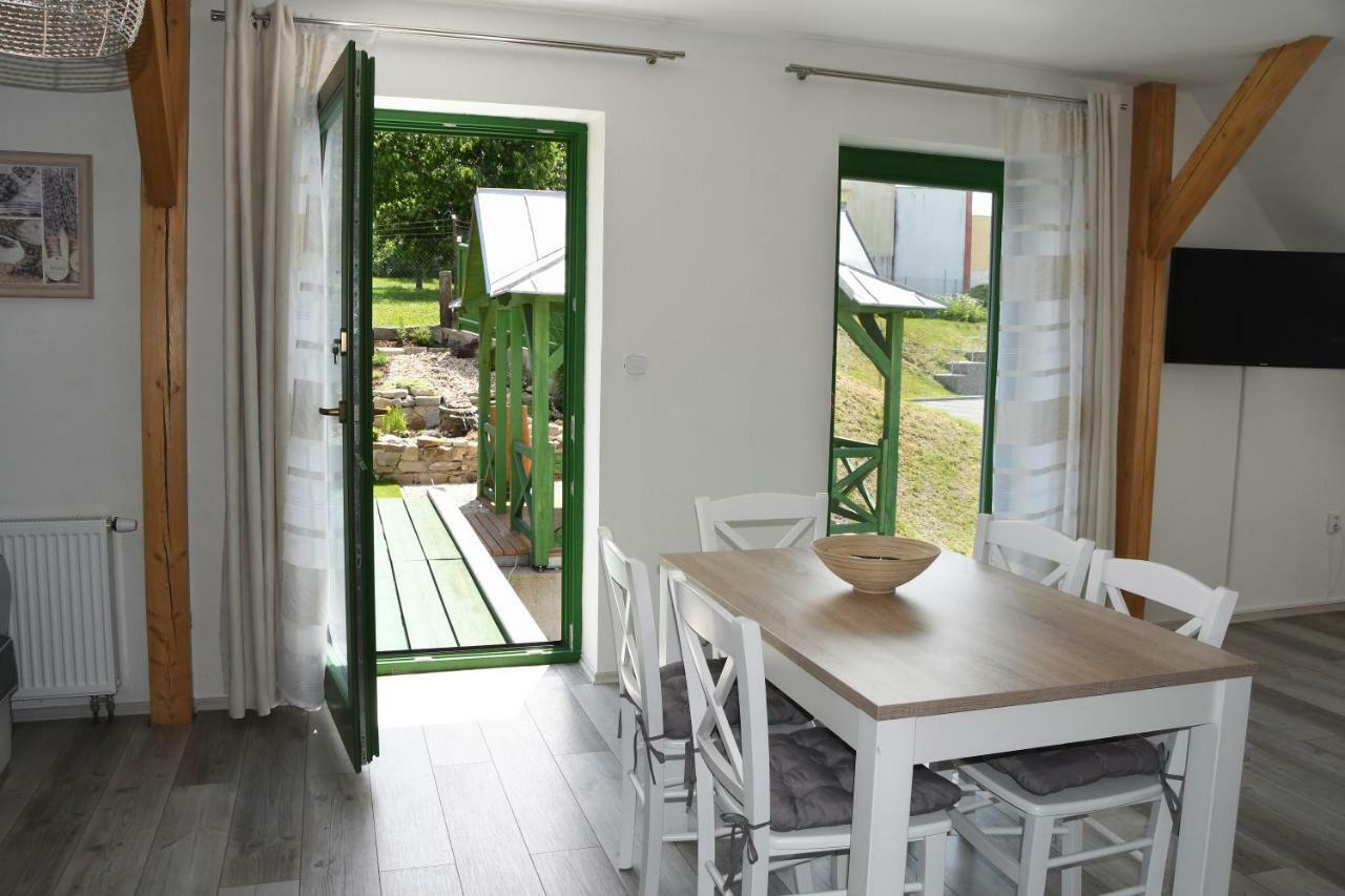 Penzion-apartmán Souček Jindřichŭv Hradec Esterno foto