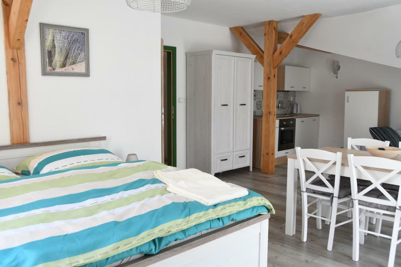 Penzion-apartmán Souček Jindřichŭv Hradec Esterno foto
