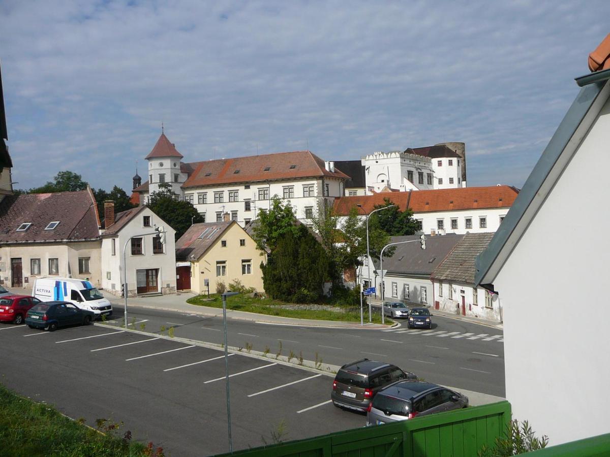 Penzion-apartmán Souček Jindřichŭv Hradec Esterno foto
